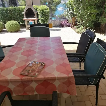 Appartement By The Sea - 1115